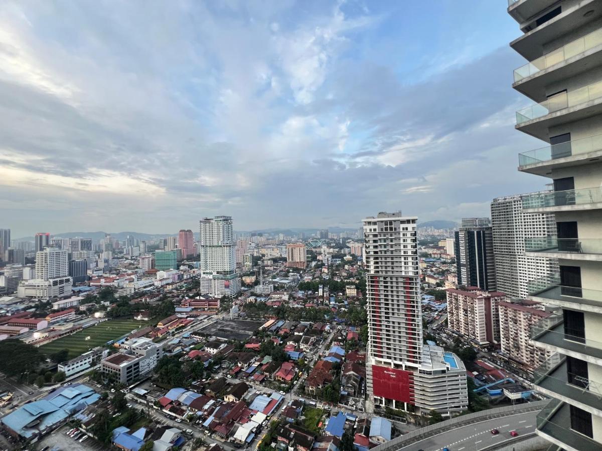 Mercu Summer Suites Klcc By Sweet Home Kuala Lumpur Exterior photo