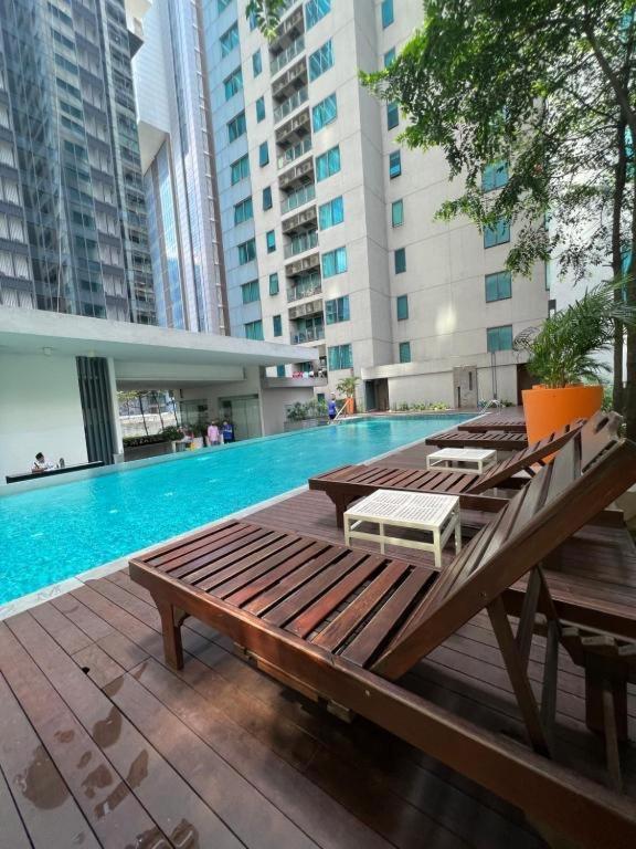 Mercu Summer Suites Klcc By Sweet Home Kuala Lumpur Exterior photo
